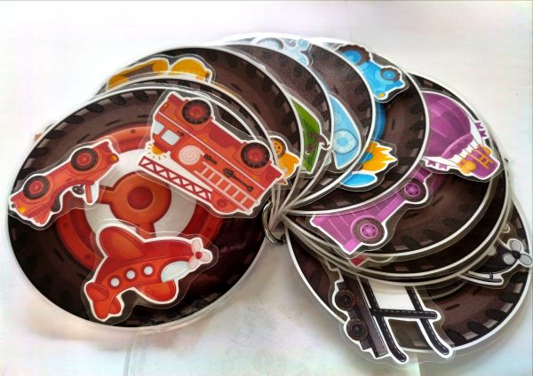 Jeu éducatif Multicolore Transport avec cartes colorées, véhicules à associer et plateau d'activité pour enfants dès 3 ans